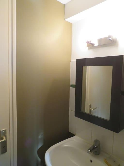 Loft De 53 M2 Centre Ville Blois,Tv Bagian luar foto