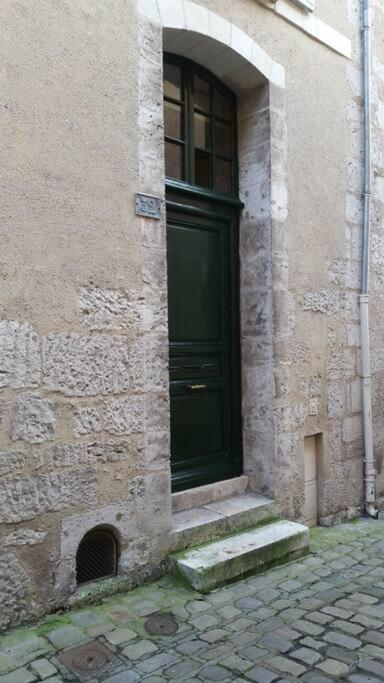 Loft De 53 M2 Centre Ville Blois,Tv Bagian luar foto
